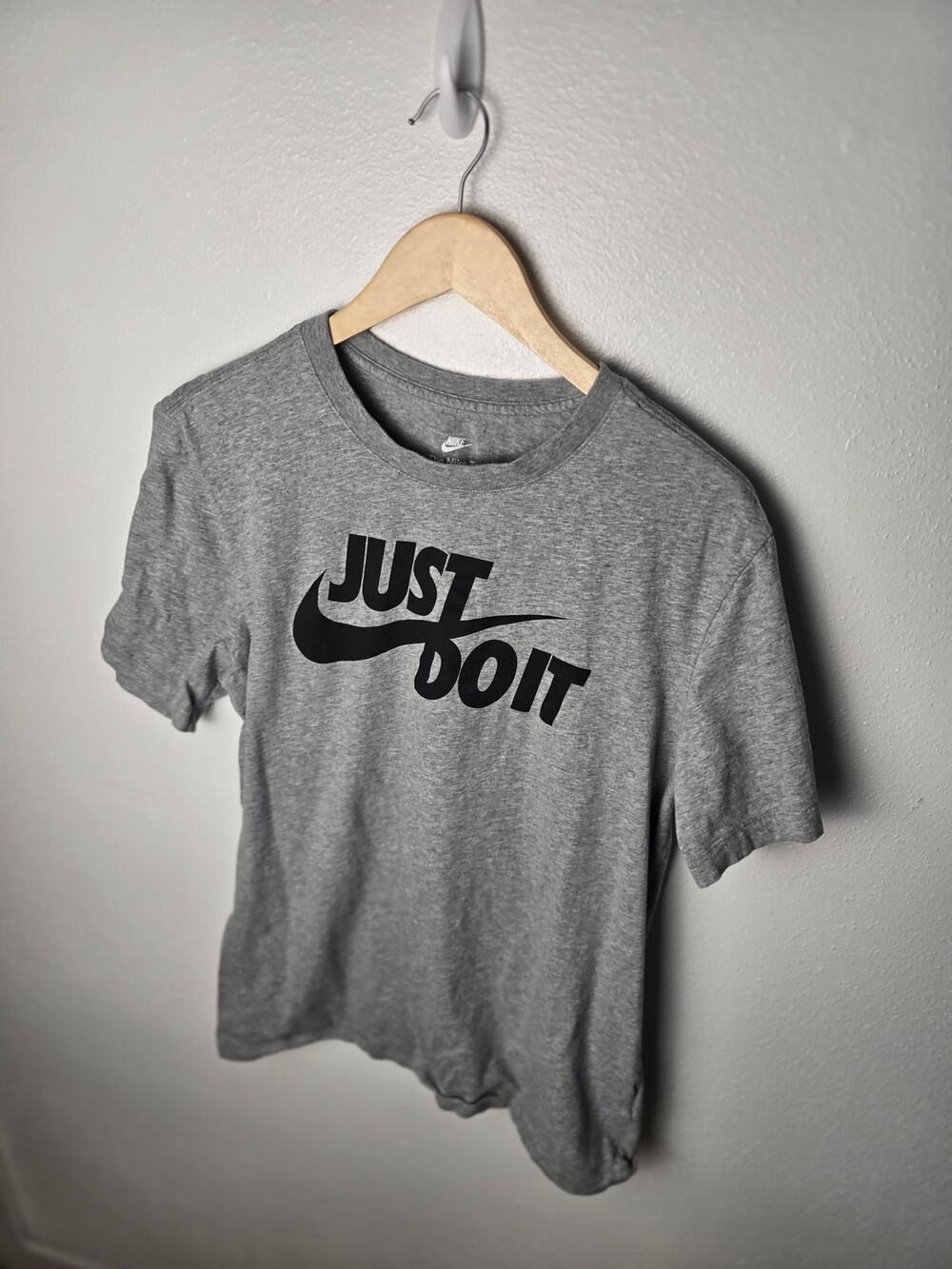 Nike The Nike Tee Just Do It T Shirt Youth L Gray Black Swoosh Graphic